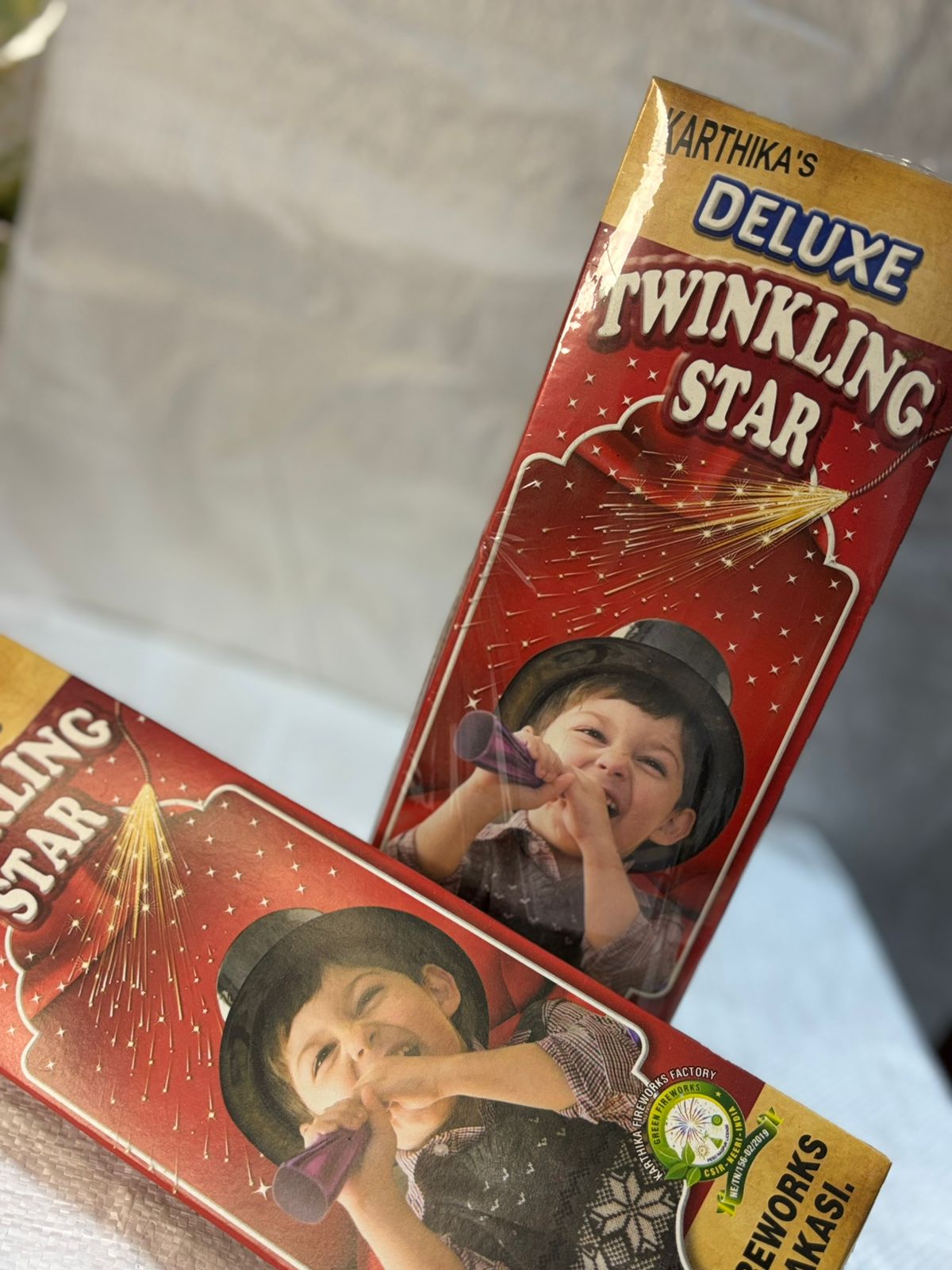 4" TWINKLING STAR